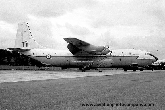 RAF 53 Squadron Short Belfast C.1 XR368 (1966)