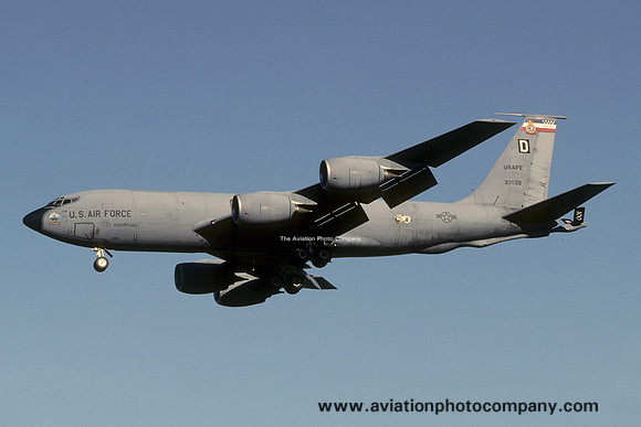 USAF 100 ARW 351 ARS Boeing KC-135R Stratotanker 62-3528 at RAF Mildenhall (2001)