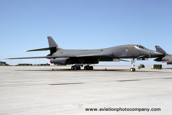 USAF 384th Bomb Wing Rockwell B-1B Lancer 86-0140 (1990)