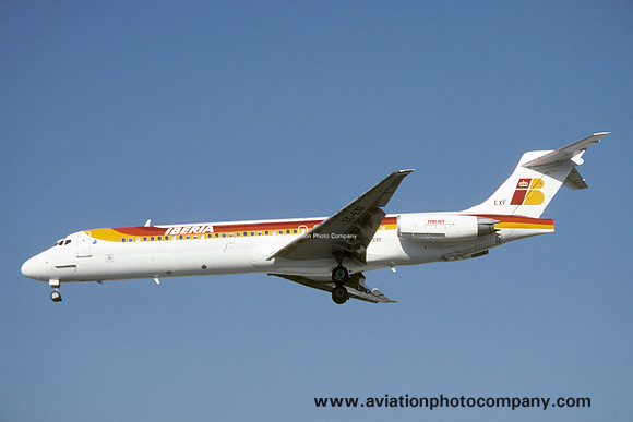 Iberia McDonnell Douglas MD-87 EC-EXF (2000)