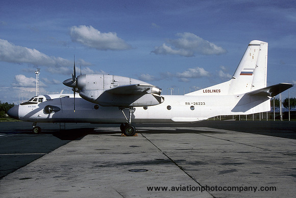 Leolines Antonov An-32 RA-26223 (1994)