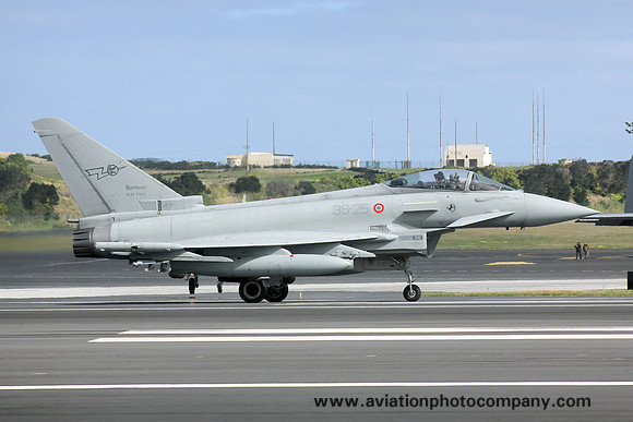 Italian Air Force 36 Stormo Eurofighter F-2000A MM7302/36-25 at Lajes (2016)