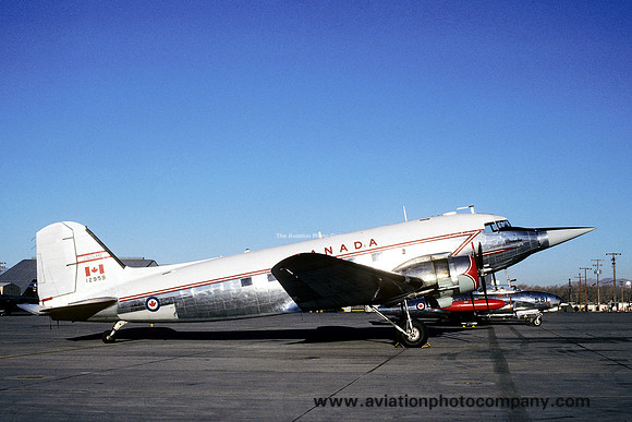 Canadian Air Force Douglas C-47 Dakota 12959 with F-104 test nose cone (1981)