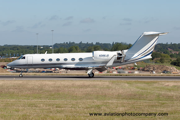 Gulfstream IV N386JD at Luton (2015)