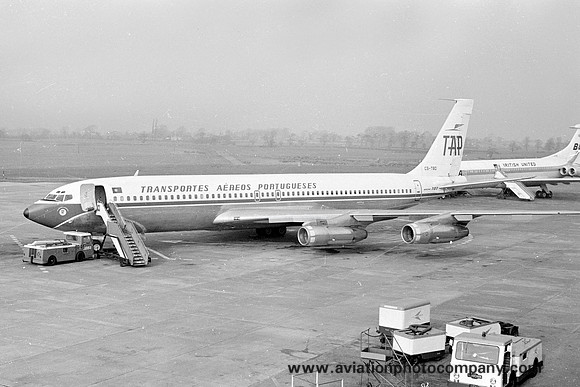 TAP Boeing 707-300 CS-TBO