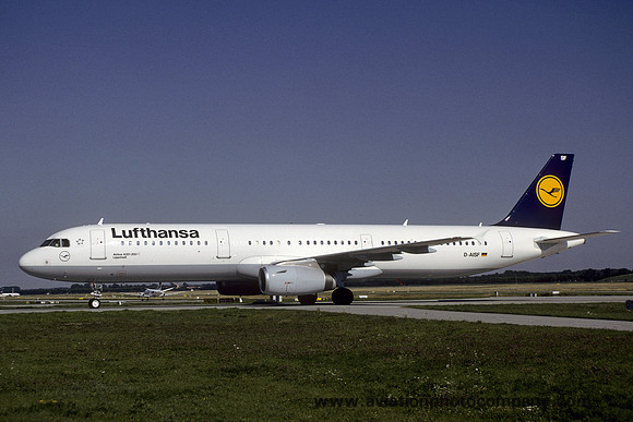 Lufthansa Airbus A321-200 D-AISF (2000)