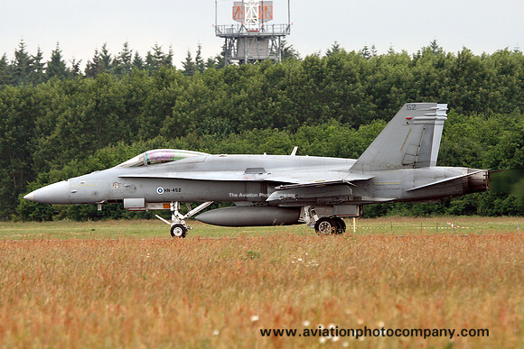 Finnish Air Force HavLLv 21 McDonnell Douglas F-18C Hornet HN-452 at the Volkel Airshow (2013)