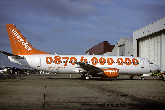 easyJet Boeing 737-300 G-EZYM at Luton (1999)