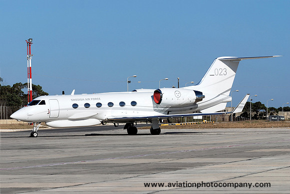 Swedish Air Force Gulfstream 4SP (S102B) 102003/023 at Malta Luqa IAP (2009)