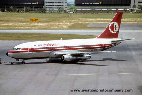 Malaysian Airlines Boeing 737-200 9M-MBC (1982)