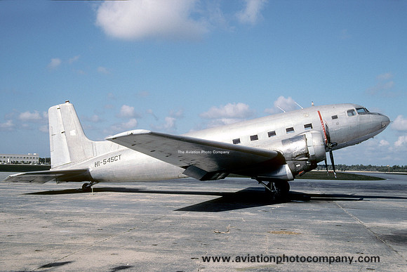 Douglas C-117D HI-545CT (2000)