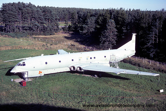 RAF Hawker Siddeley Nimrod AEW.3 XZ282 at RAF Kinloss (1993)