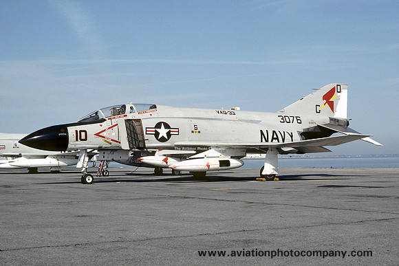 US Navy VAQ-33 McDonnell F-4J Phantom 153076/GD-10 (1977)