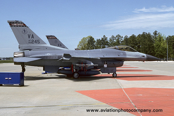 USAF Virginia ANG 149 TFS General Dynamics F-16C Fighting Falcon 86-0245/VA (1992)