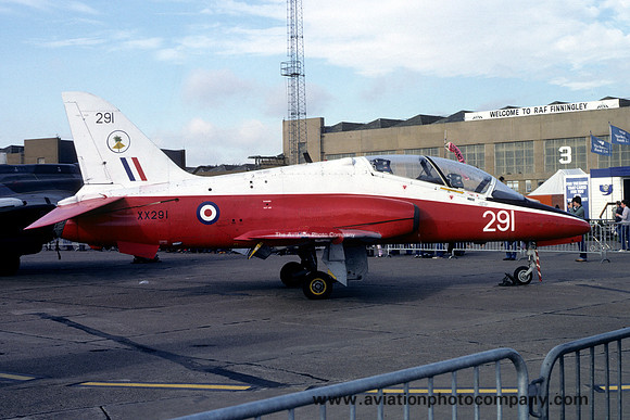 RAF 4 FTS Hawker Siddeley Hawk T.1 XX291 at the RAF Finningley Airshow (1982)