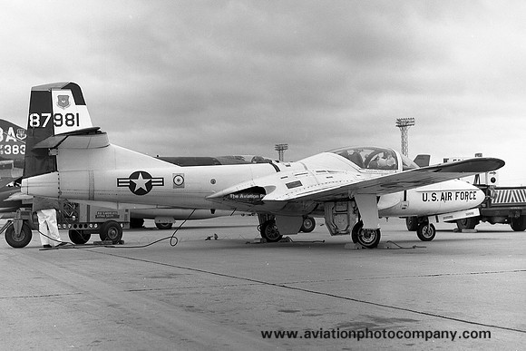 USAF Cessna T-37B Tweet 68-7981 (1974)