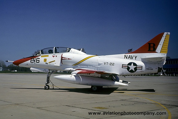 US Navy VT-22 Douglas TA-4J Skyhawk 158496/B-216 (1979)