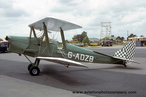 De Havilland DH82A Tiger Moth G-AOZB (1982)