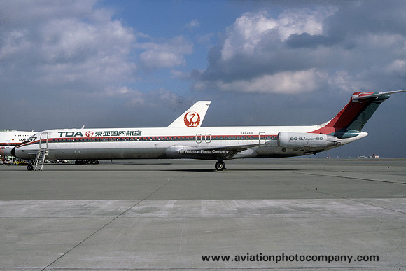 TDA McDonnell Douglas MD-82 JA8468