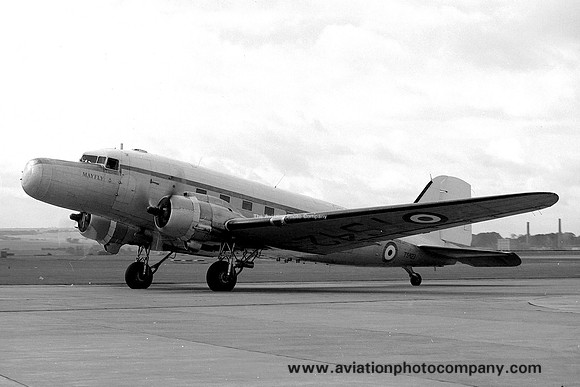 RAE Douglas C-47 Dakota TS423 with Mayfly radar nose (1971)