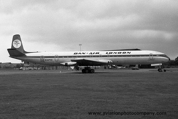 Dan Air London De Havilland Comet 4 G-APYD (1976)