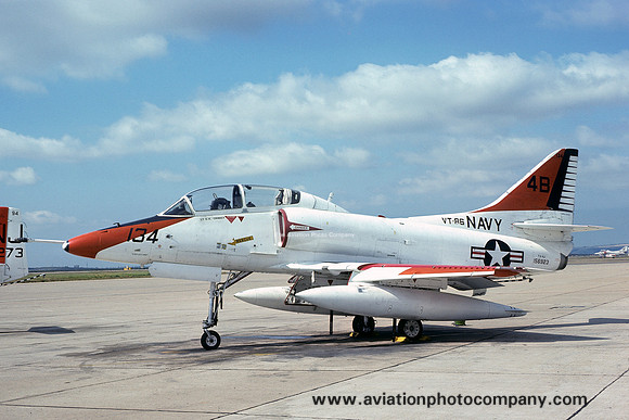 US Navy VT-86 Douglas TA-4J Skyhawk 156923/4B-134 (1975)