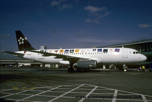 British Midland Airbus A320-200 G-MIDW (2000)