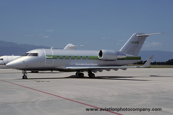 Benair Canadair CL-601 Challenger I-BEWW (2000)