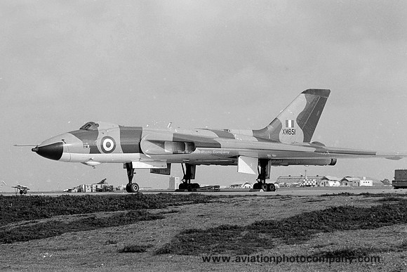 RAF Avro Vulcan B.2 XM651 at RAF Luqa (1968)