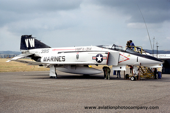 US Marines VMFA-314 McDonnell F-4N Phantom 153915/VW-1 (1977)