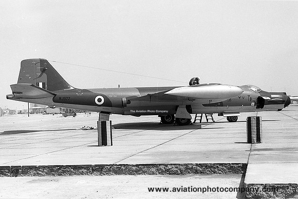 RAF A&AEE English Electric Canberra T.17 WJ977 (1967)