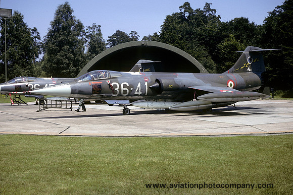 Italian Air Force 36 Stormo Lockheed F-104S Starfighter MM6915/36-41 (1981)