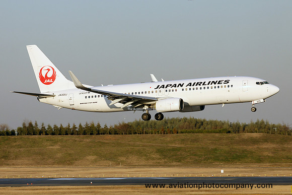 Japan Airlines Boeing 737-800 JA305J (2016)