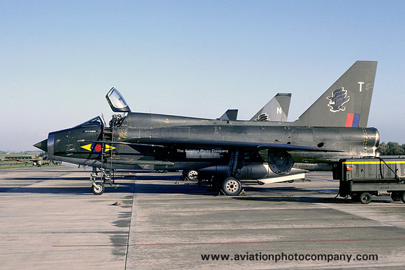 RAF 11 Squadron English Electric Lightning T.5 XS452/T (1977)