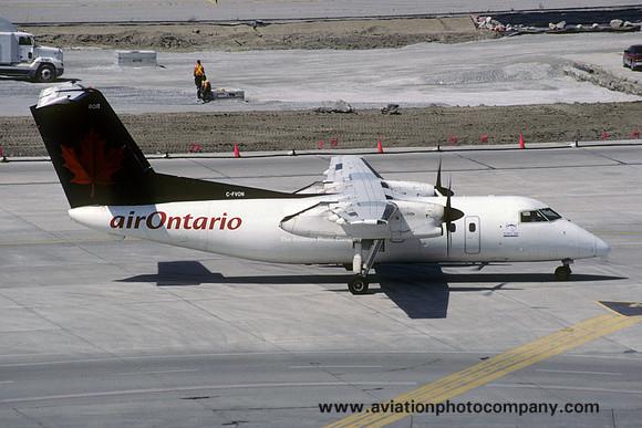 Air Ontario DHC-8-100 C-FVON (1999)