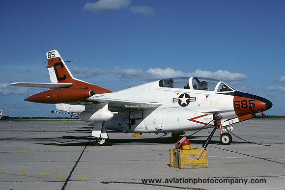 US Navy VT-26 North American T-2C Buckeye 159707/C-685 (1978)