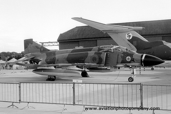 RAF 111 Squadron McDonnell F-4K Phantom FG.1 XV591/M (1981)