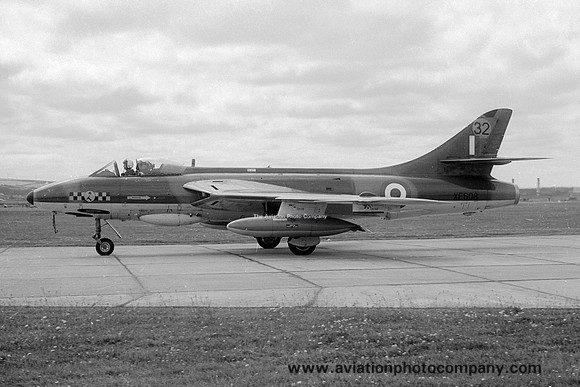 RAF 229 OCU 63 Squadron Hawker Hunter F.6 XE608/32 (1970)