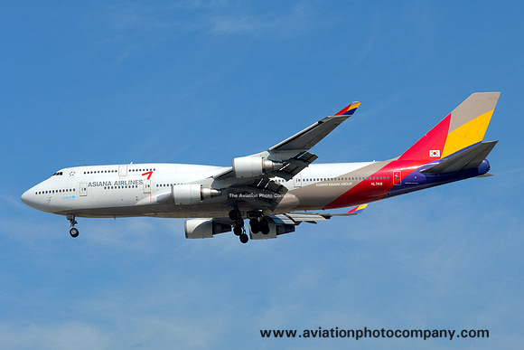 Asiana Airlines Boeing 747-400 HL7418 at Los Angeles IAP (2011)