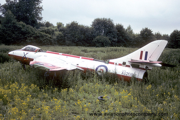 RAF Hawker Hunter F.6 XG209/8709M dumped at RAF Halton (1992)