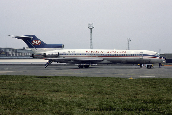 JAT Yugoslav Airlines Boeing 727-200 YU-AKB at Prestwick (1986)