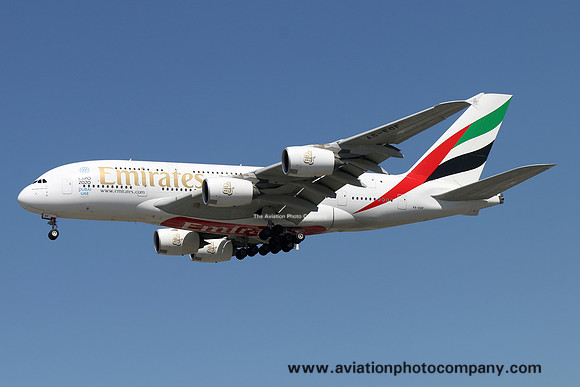 Emirates Airbus A380-800 A6-EOF (2016)