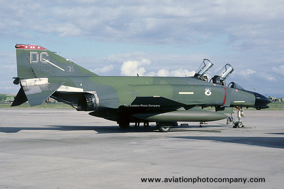 USAF DC ANG 121 TFS McDonnell F-4D Phantom 66-7693/DC (1986)