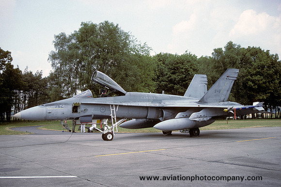 Canadian Air Force 1 CAG McDonnell Douglas CF-188A Hornet 188762 (1989)