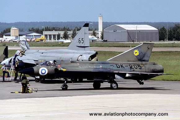 Finnish Air Force SAAB Draken J-35XS DK-205 (1988)