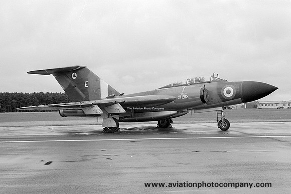 RAF 11 Squadron 228 OCU Gloster Javelin FAW.9 XH912/E (1966)