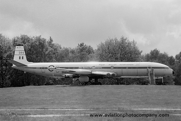 Royal Aircraft Establishment De Havilland Comet 4 XX944 (1981)