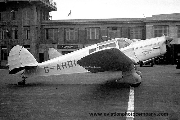 Newman Airways London Percival Proctor G-AHDI