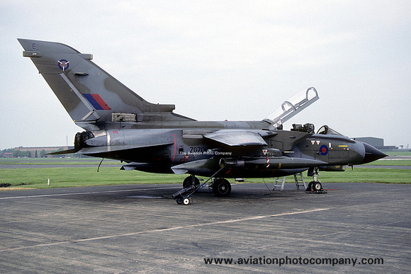 RAF SAOEU Panavia Tornado GR.1 ZG706/E (1993)