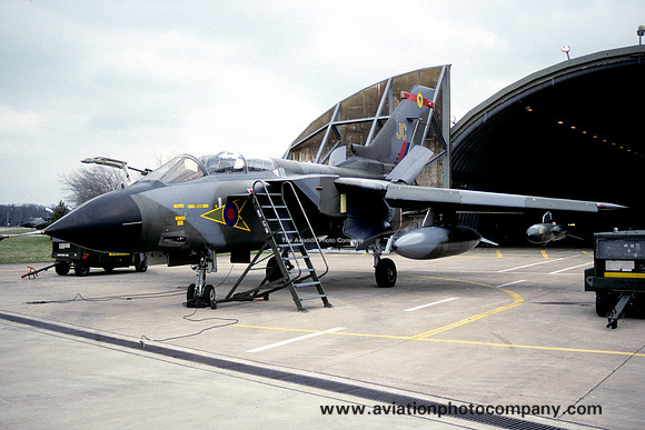 RAF 27 Squadron Panavia Tornado GR.1 ZA450/JC (1993)